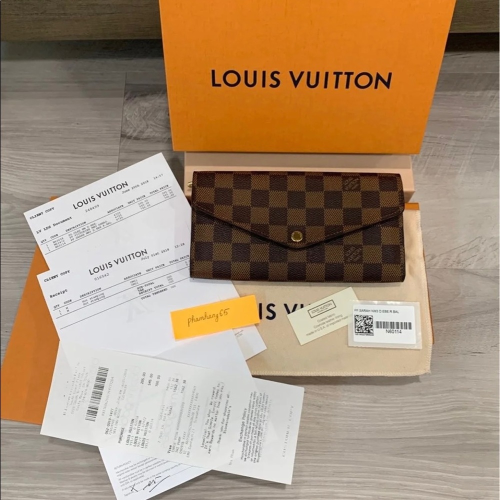 Louis Vuitton Sarah Wallet